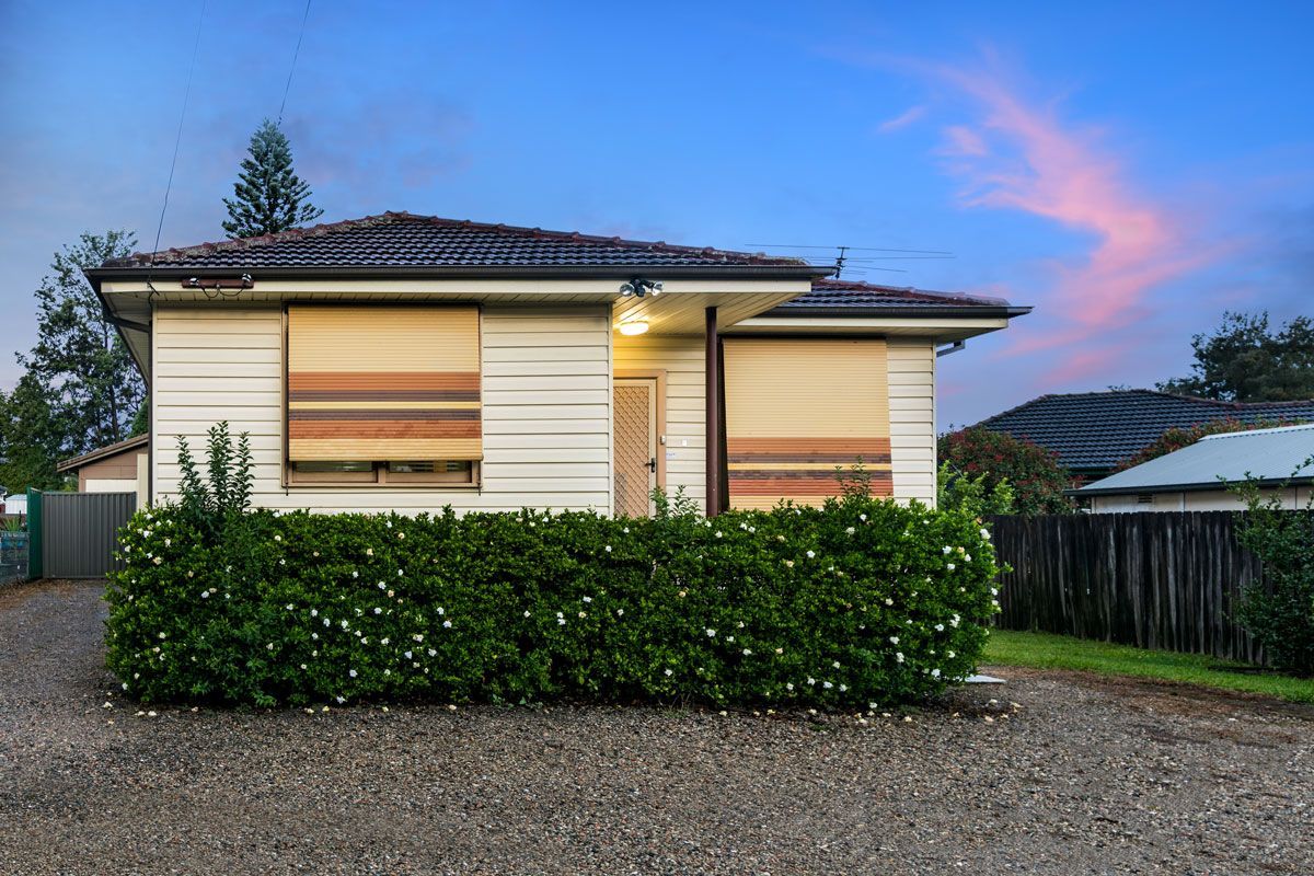 Real Estate For Lease 2 Radley Road Seven Hills , NSW