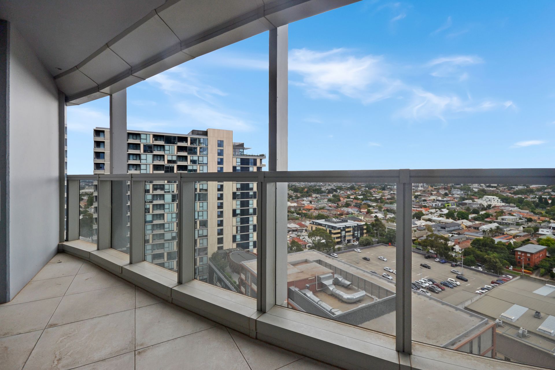 PREMIUM APARTMENT LIVING