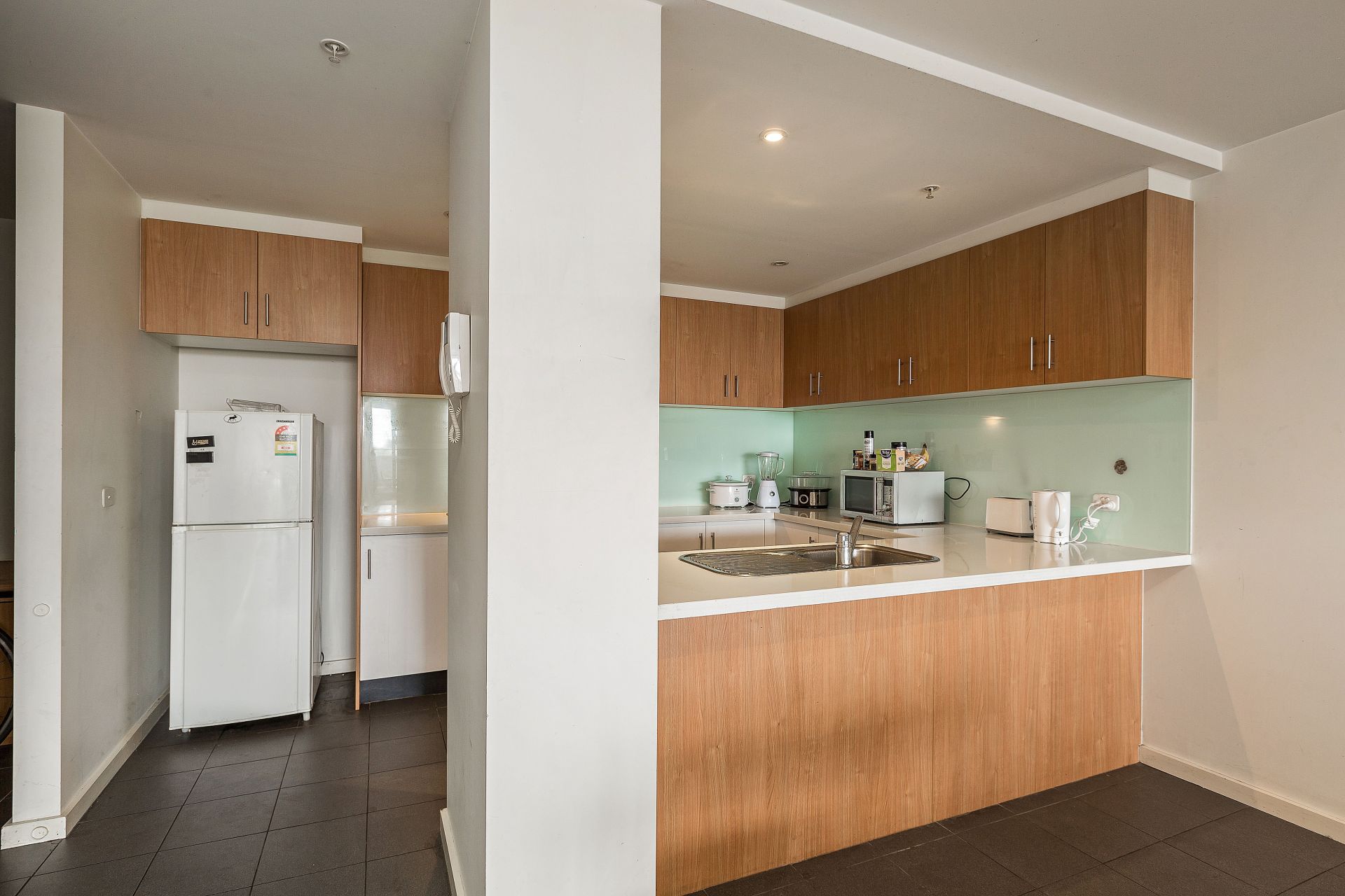 204/250 Barkly Street, Footscray - Thumbnail 5