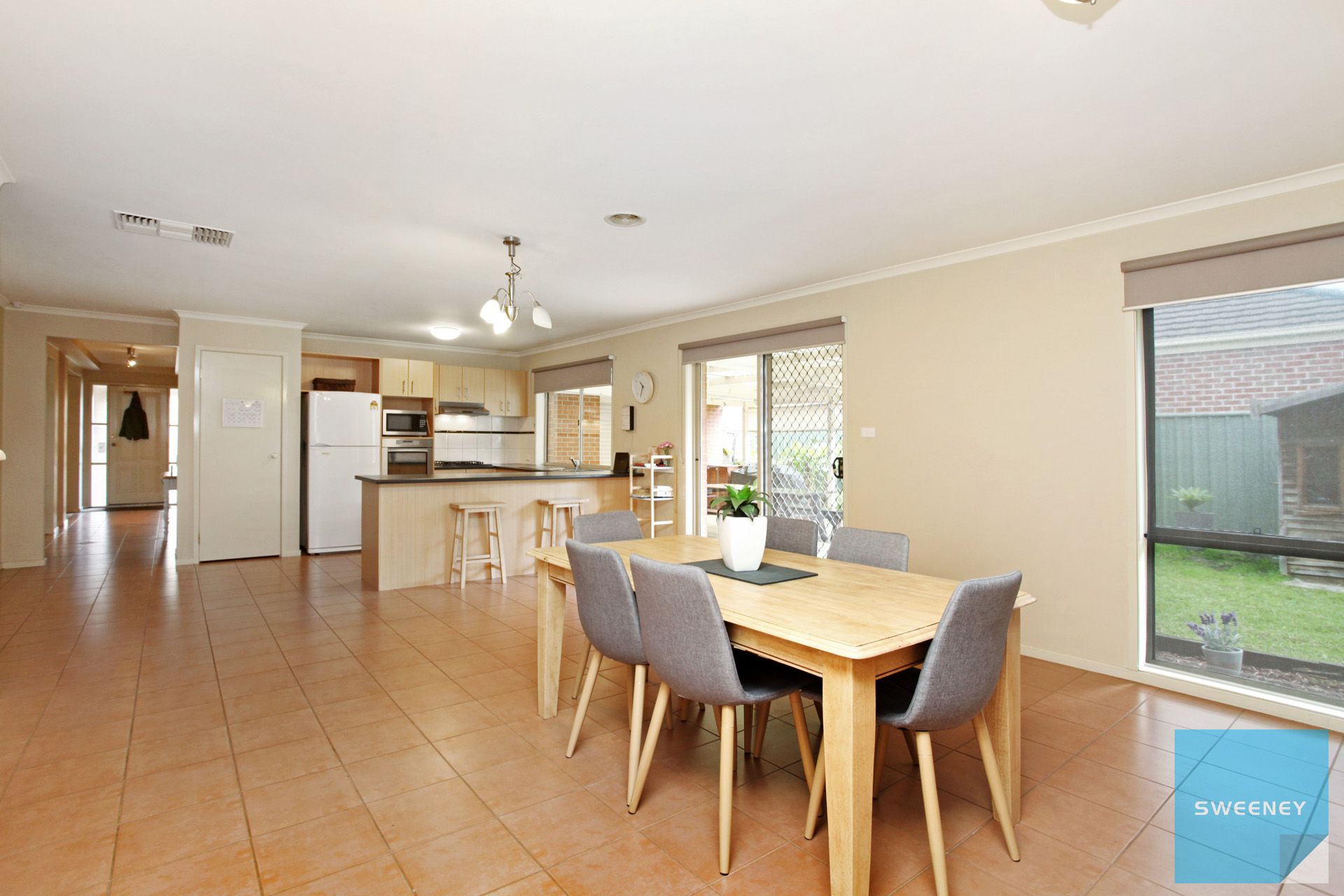 2 Northampton Crescent, Caroline Springs - Thumbnail 4