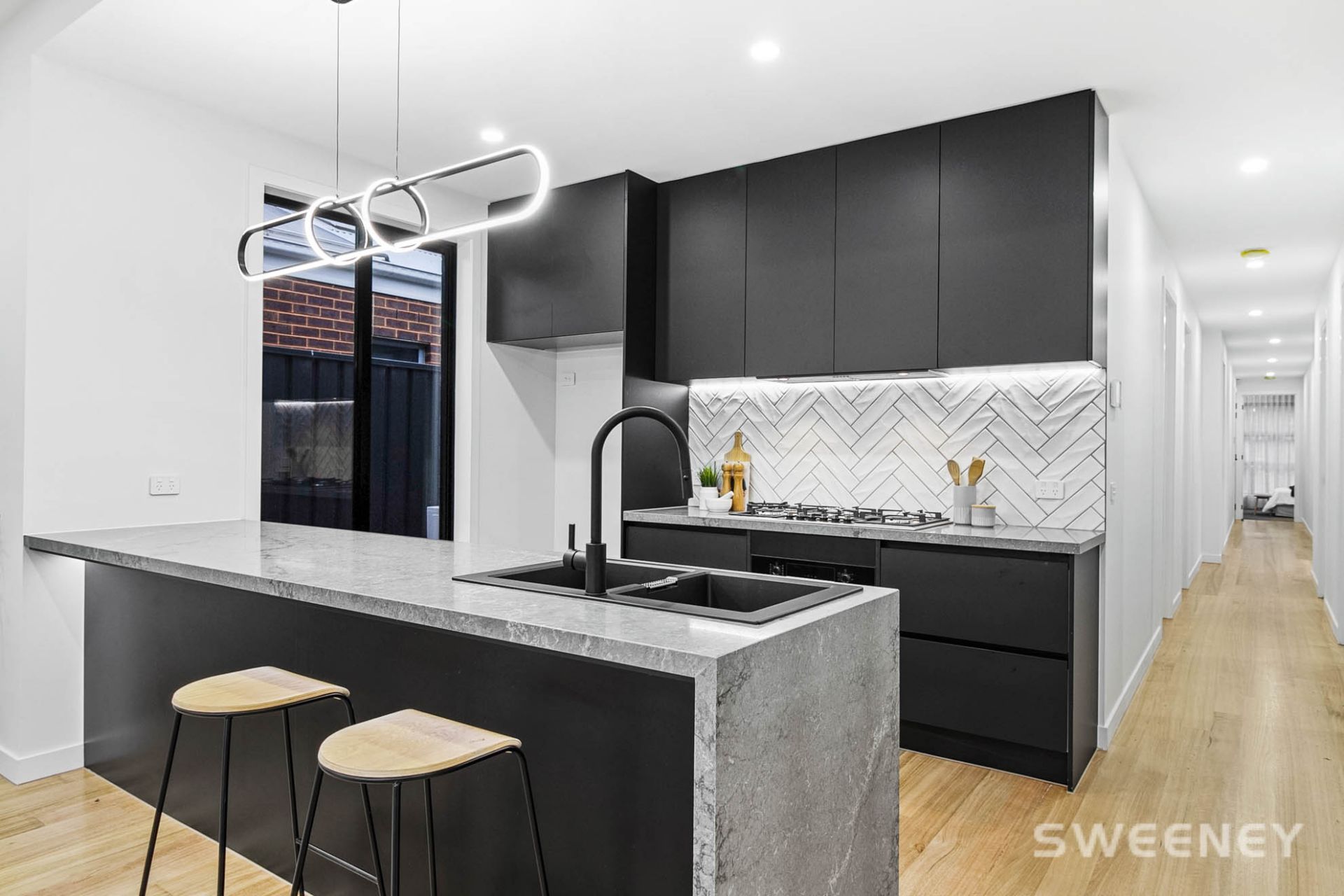 16 Ginifer Avenue, Altona North - Thumbnail 4