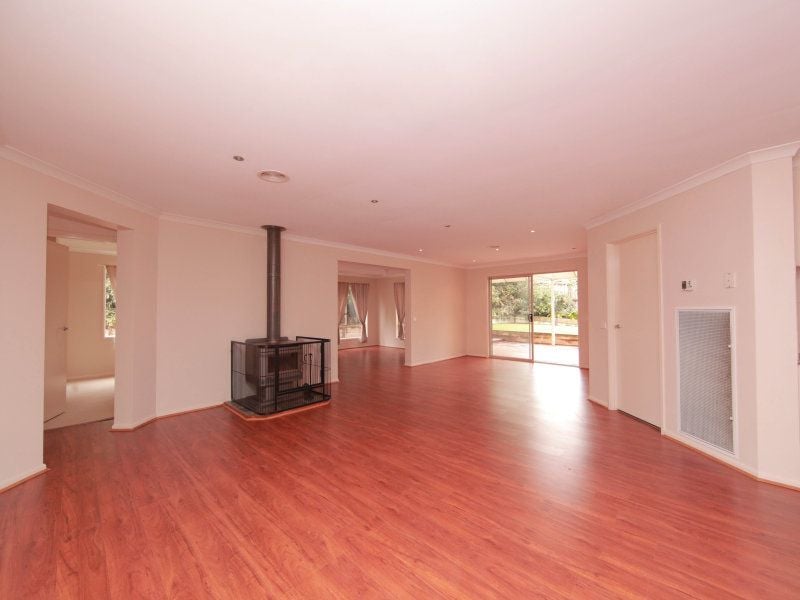 21 Fuschia Grove SOUTH MORANG, South Morang - Thumbnail 7