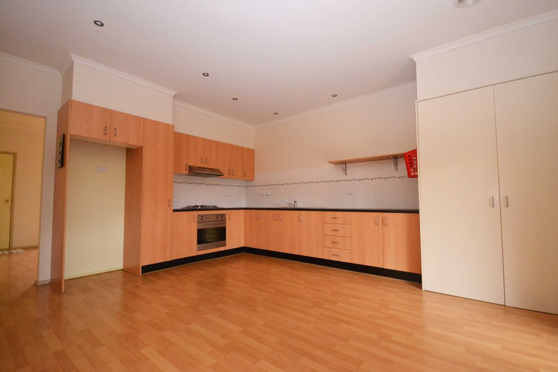 GREAT SPACE THAT HAS YOU SINGIN ALL THE WAY!!