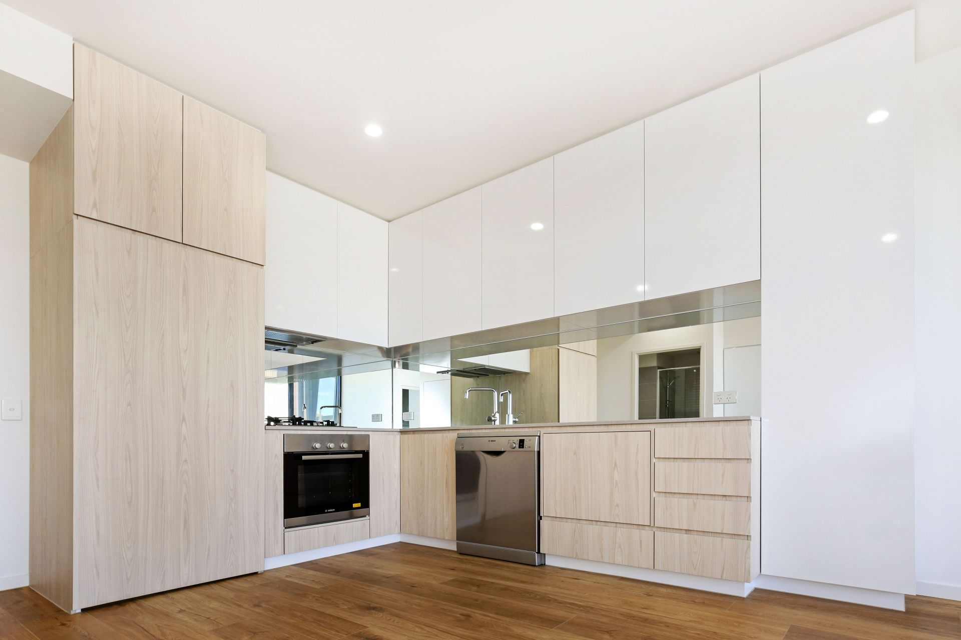 Near New Two Bedroom Apartment in Prime Location