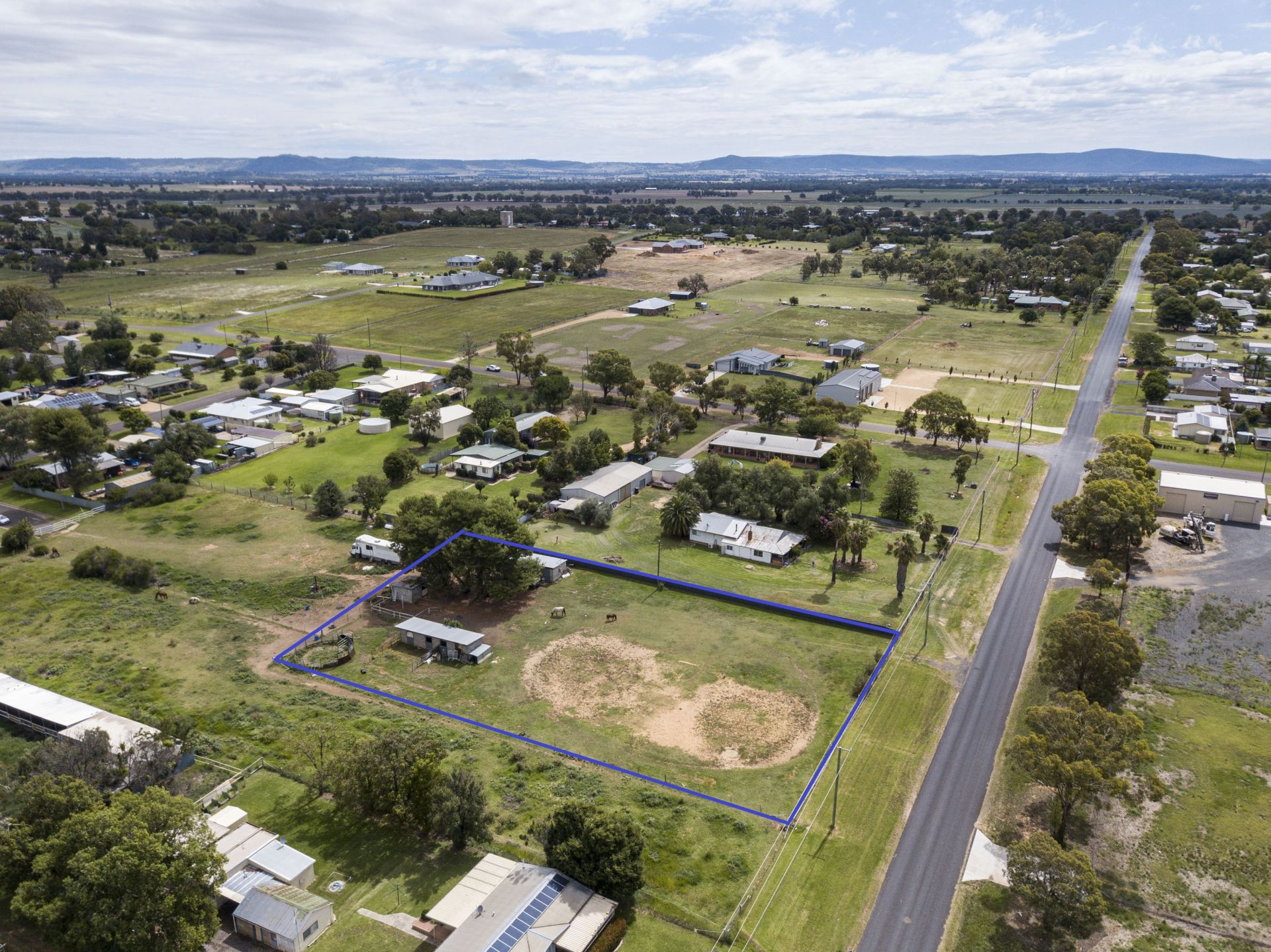 27 Waratah Street, Cowra NSW, Cowra - Thumbnail 4