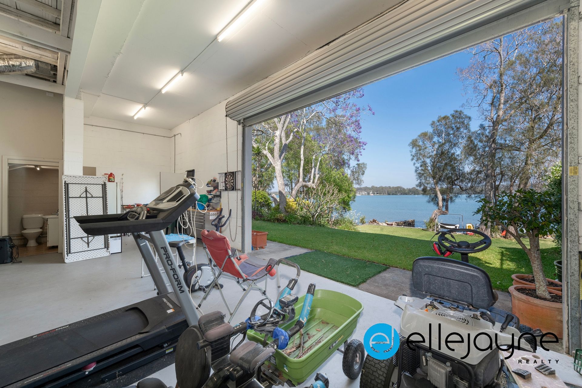 31 Macquarie Road, Mannering Park Ellejayne Realty Pty Ltd