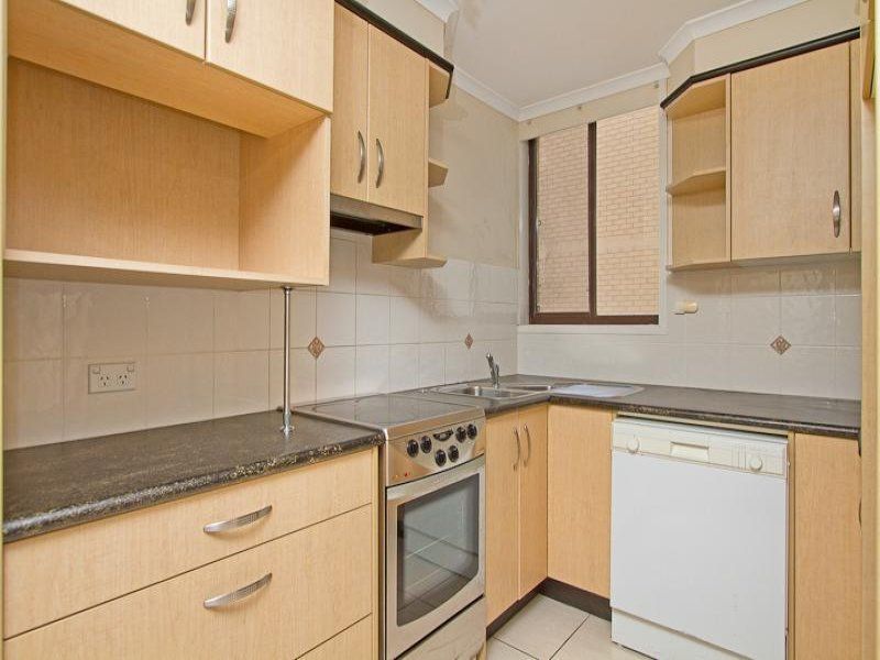 23/34 Musgrave Street KIRRA QLD, Kirra - Thumbnail 4