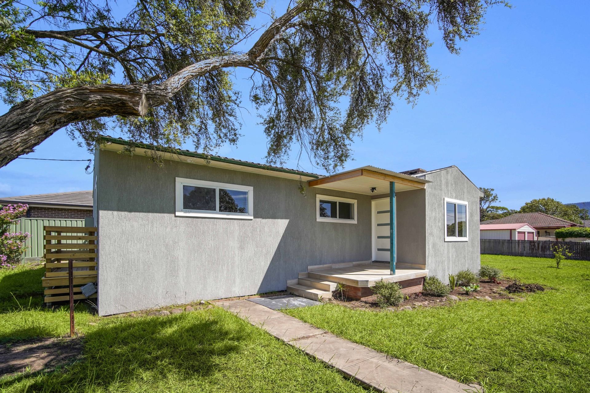 Real Estate For Lease 22 Barellan Avenue Dapto , NSW