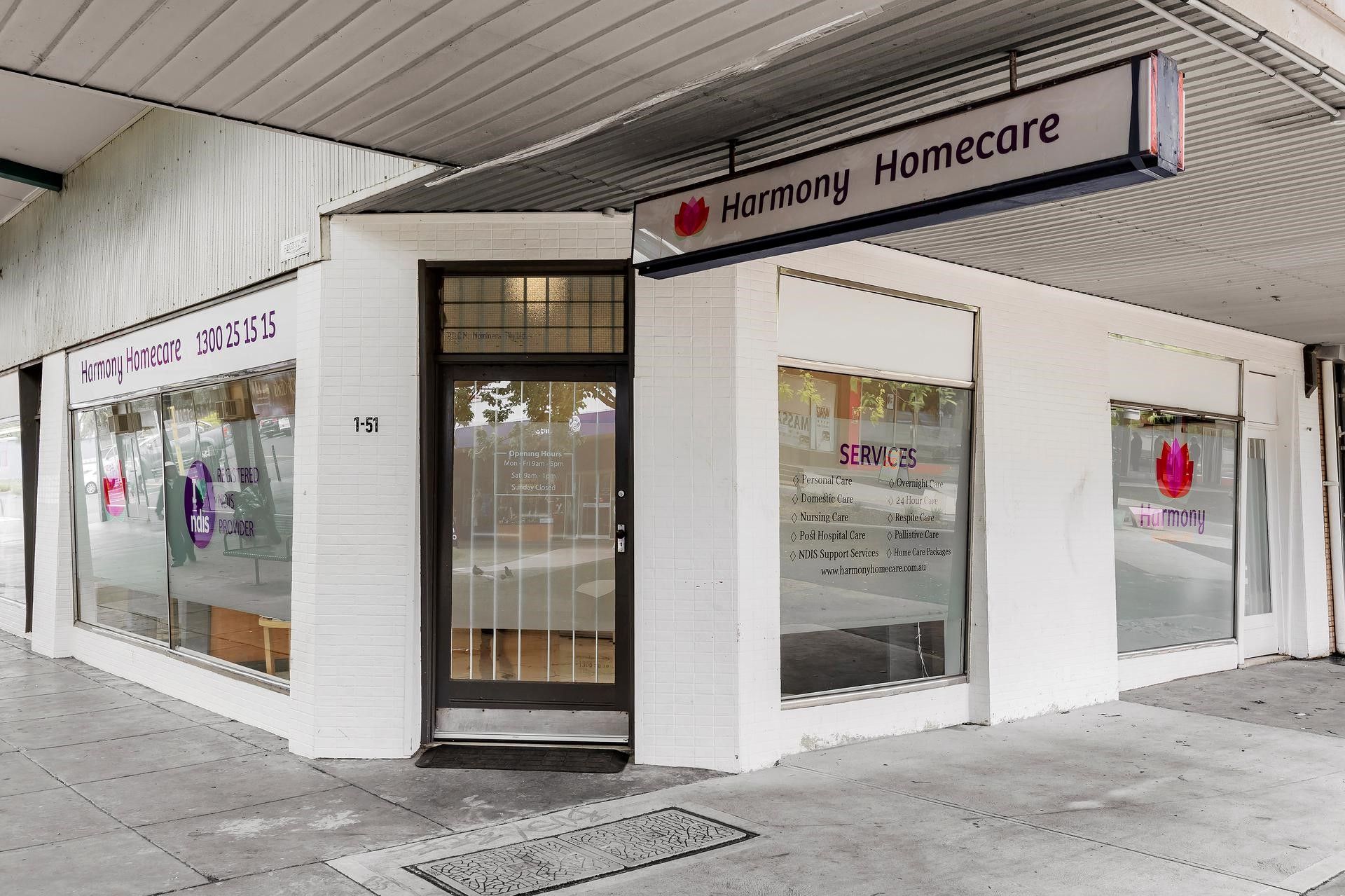 GREAT EXPOSURE WITH DUAL FRONTAGE