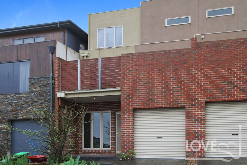 3 The Mews, Thornbury