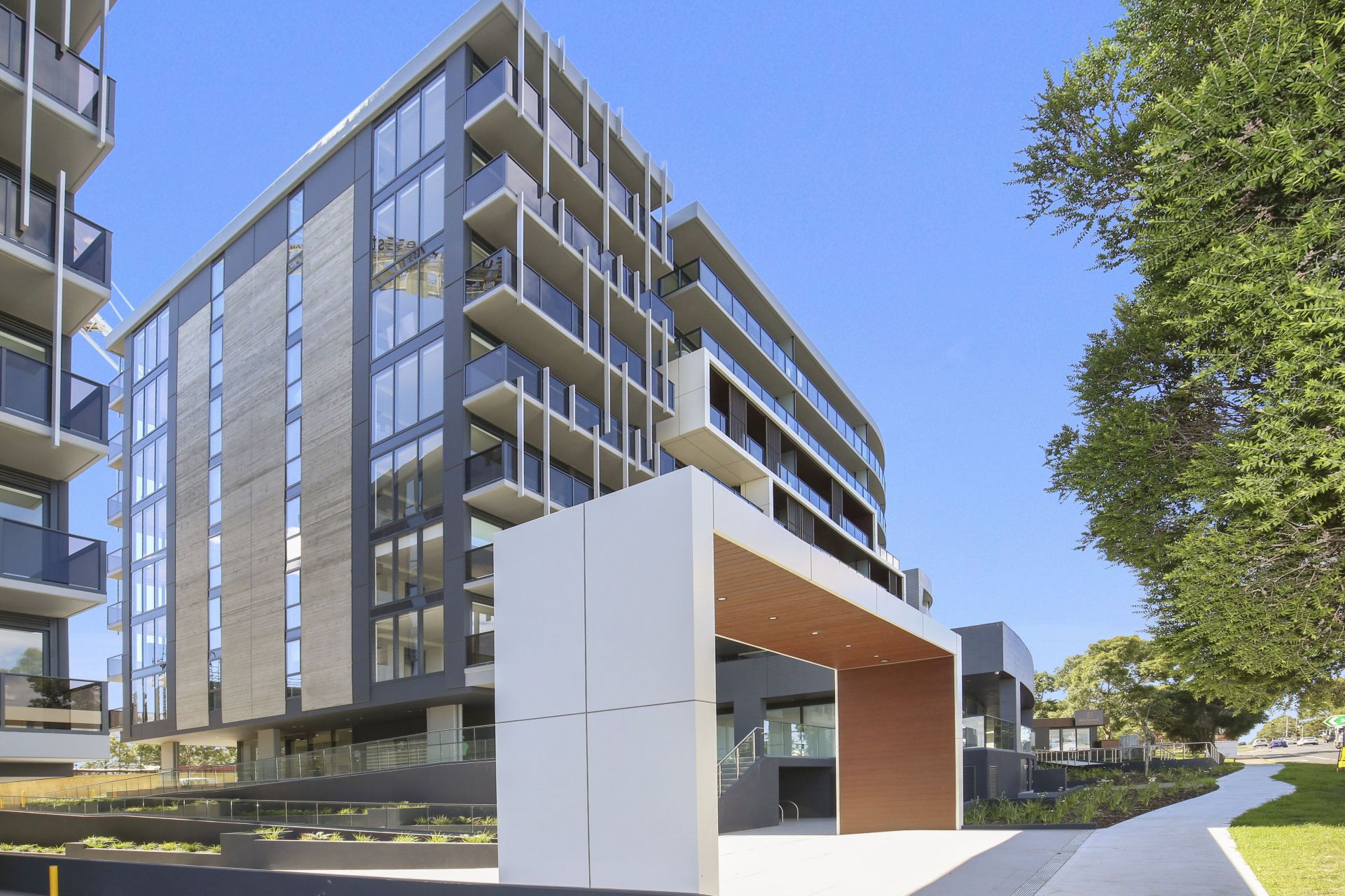 THE BEST BUILDING IN BUNDOORA!
