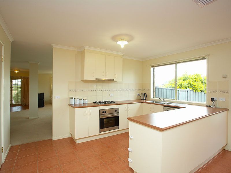 19 Pilbara Avenue, Burnside - Thumbnail 3