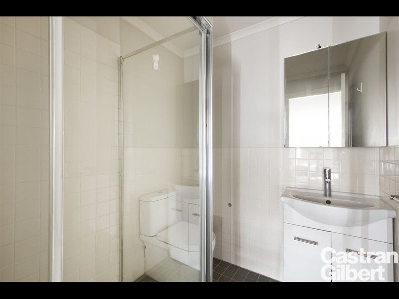 2/109 Grange Road, Glen Huntly - Thumbnail 4
