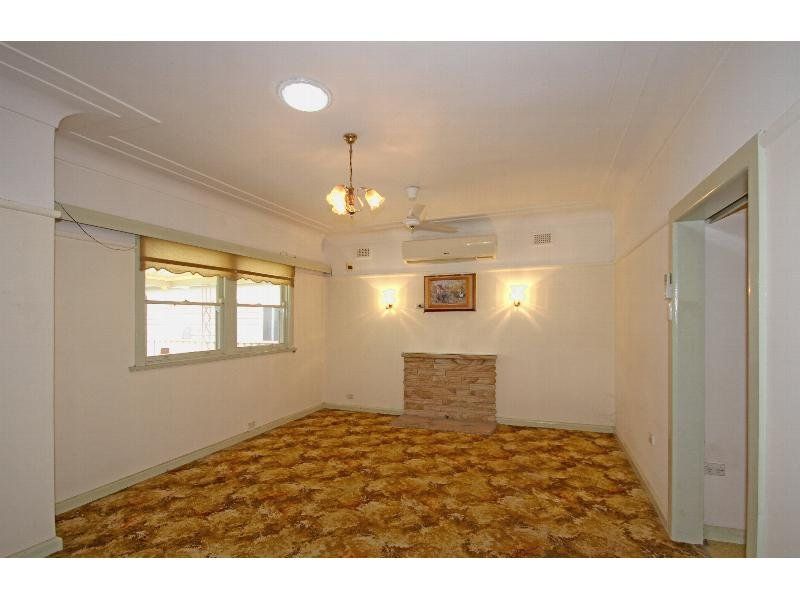 10 Fairfield Avenue, Windsor - Thumbnail 3