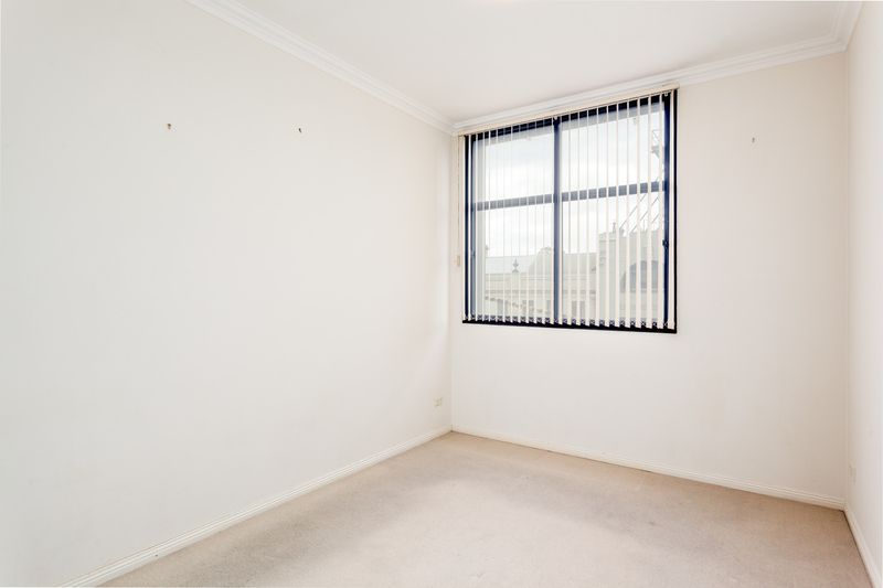 SUN-FILLED AND SPACIOUS APARTMENT