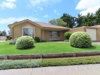 2/15 Peninsula Crescent, Langwarrin VIC