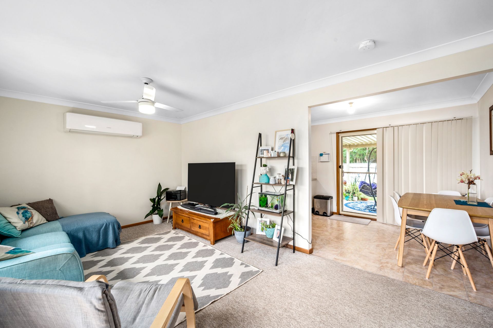 14 Derwent Crescent, Lakelands - Thumbnail 3