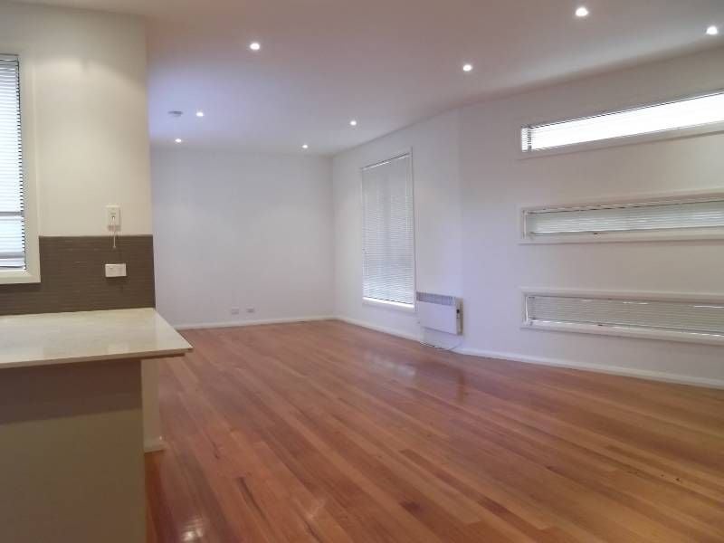 10/2a Simpson Street, Yarraville - Thumbnail 4