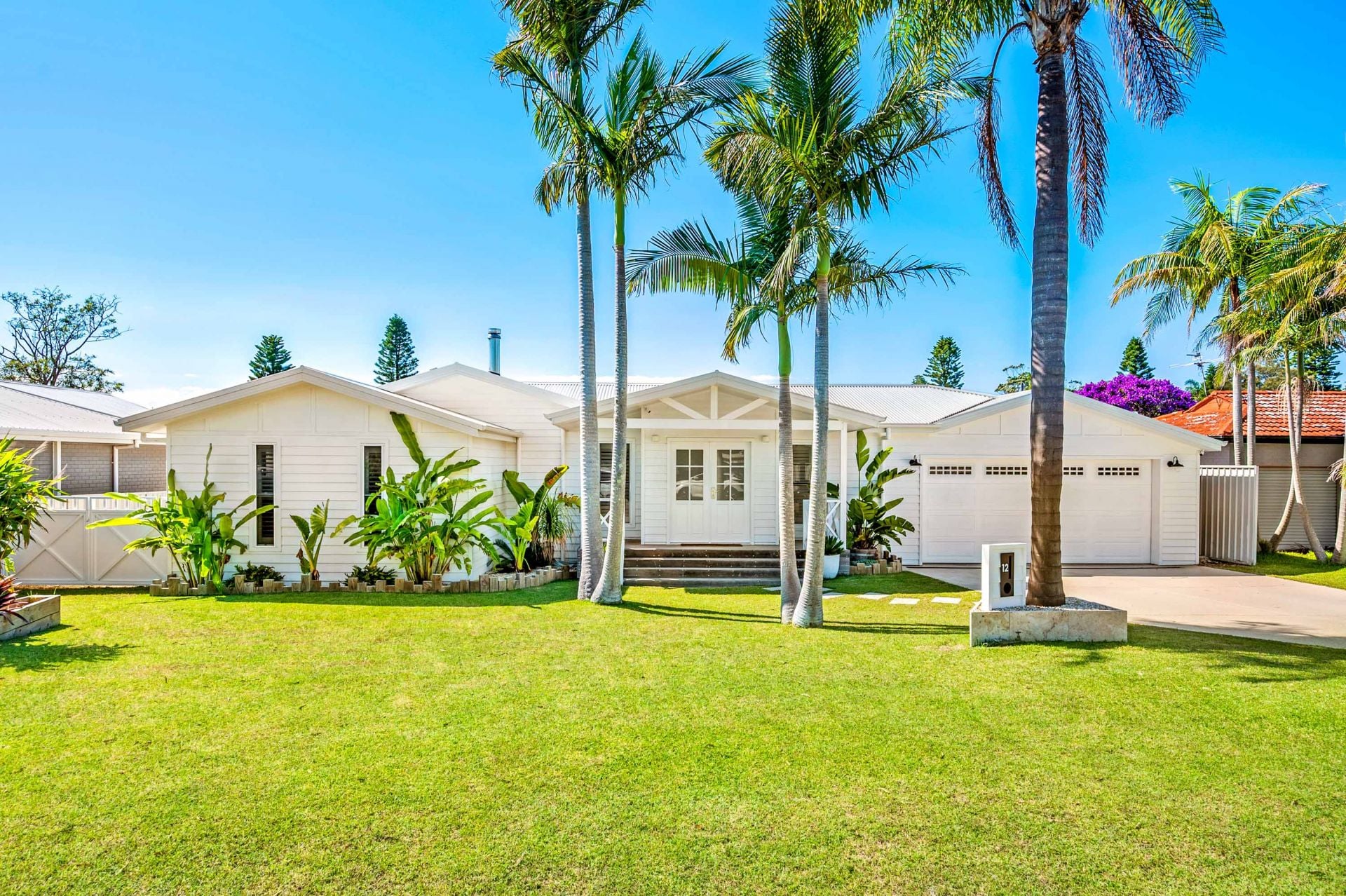 12 Braemar Road, Caves Beach - Thumbnail 2