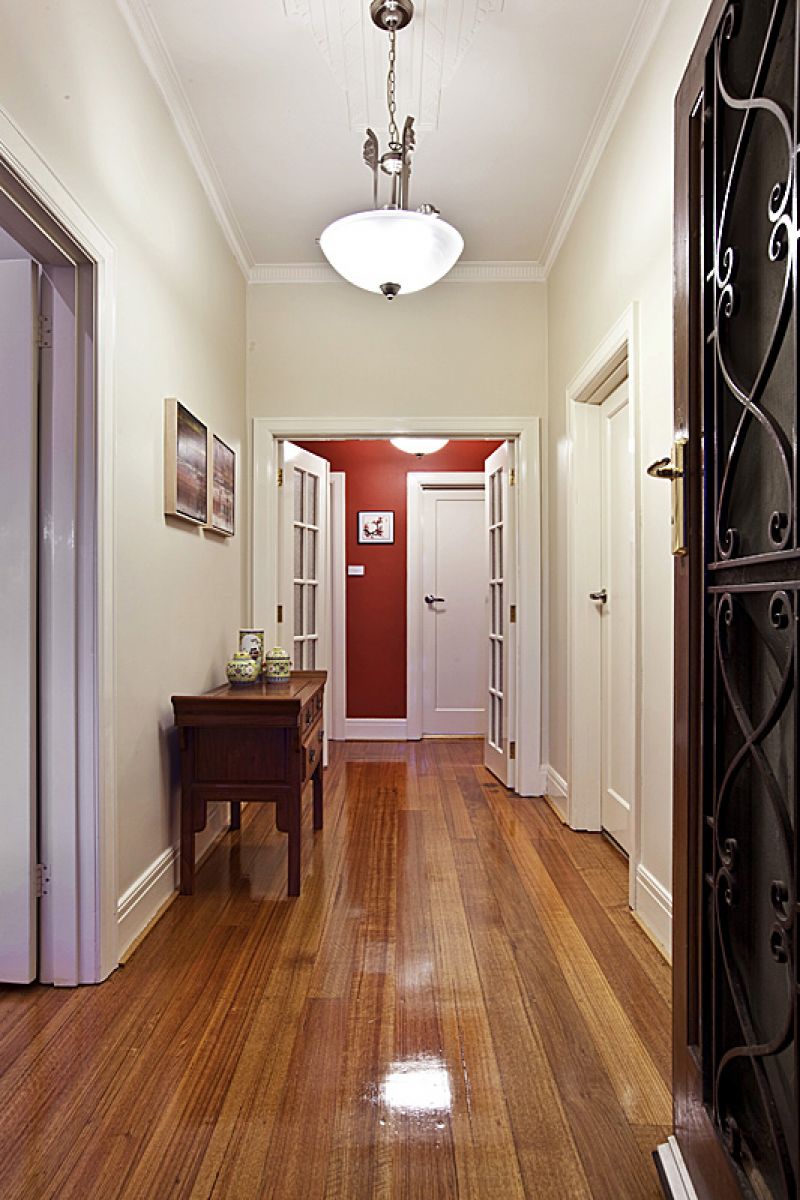 9A Hyslop Street, Glen Iris - Thumbnail 2