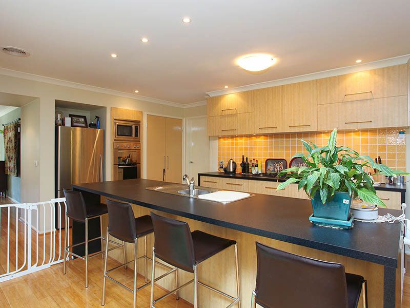 55 Caroline Springs Boulevard, Caroline Springs - Thumbnail 4