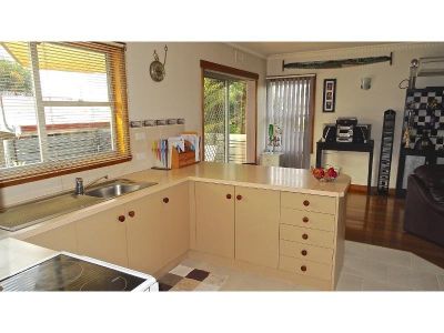 3
 
 
 
  
 
 
 1
 
 
 
  
 
 
 2
 
 
 
 
 
 
 
 98 Madden Street, DEVONPORT TAS 7310, Devonport - Thumbnail 3