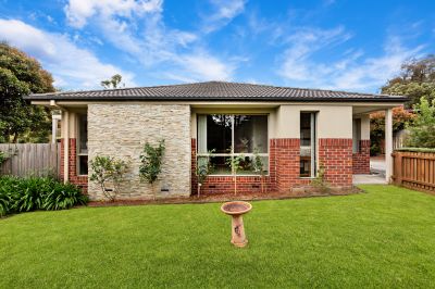 SOLD - 2 Bed Unit in Mooroolbark. 1 Charlotte Place | Philip Webb Real