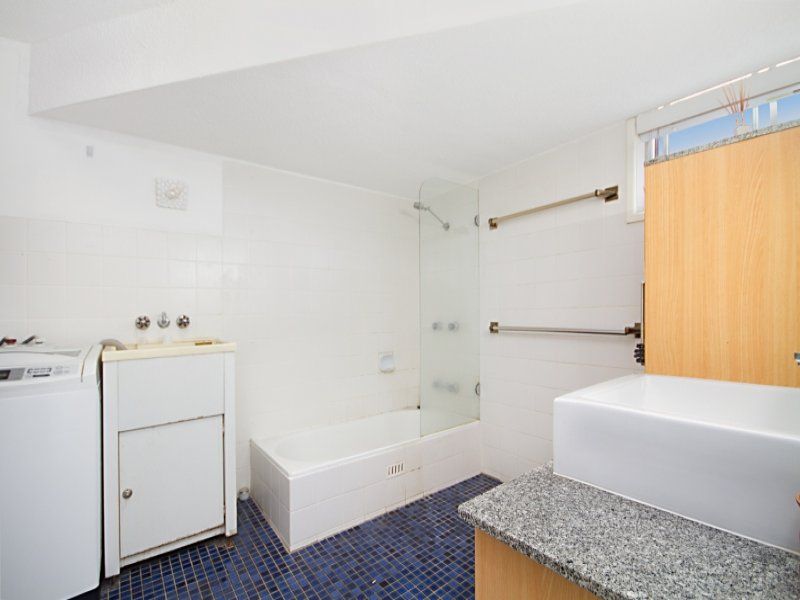 3/37 Garrick Street COOLANGATTA QLD, Coolangatta - Thumbnail 6
