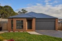 17 Southern Close, Drouin VIC