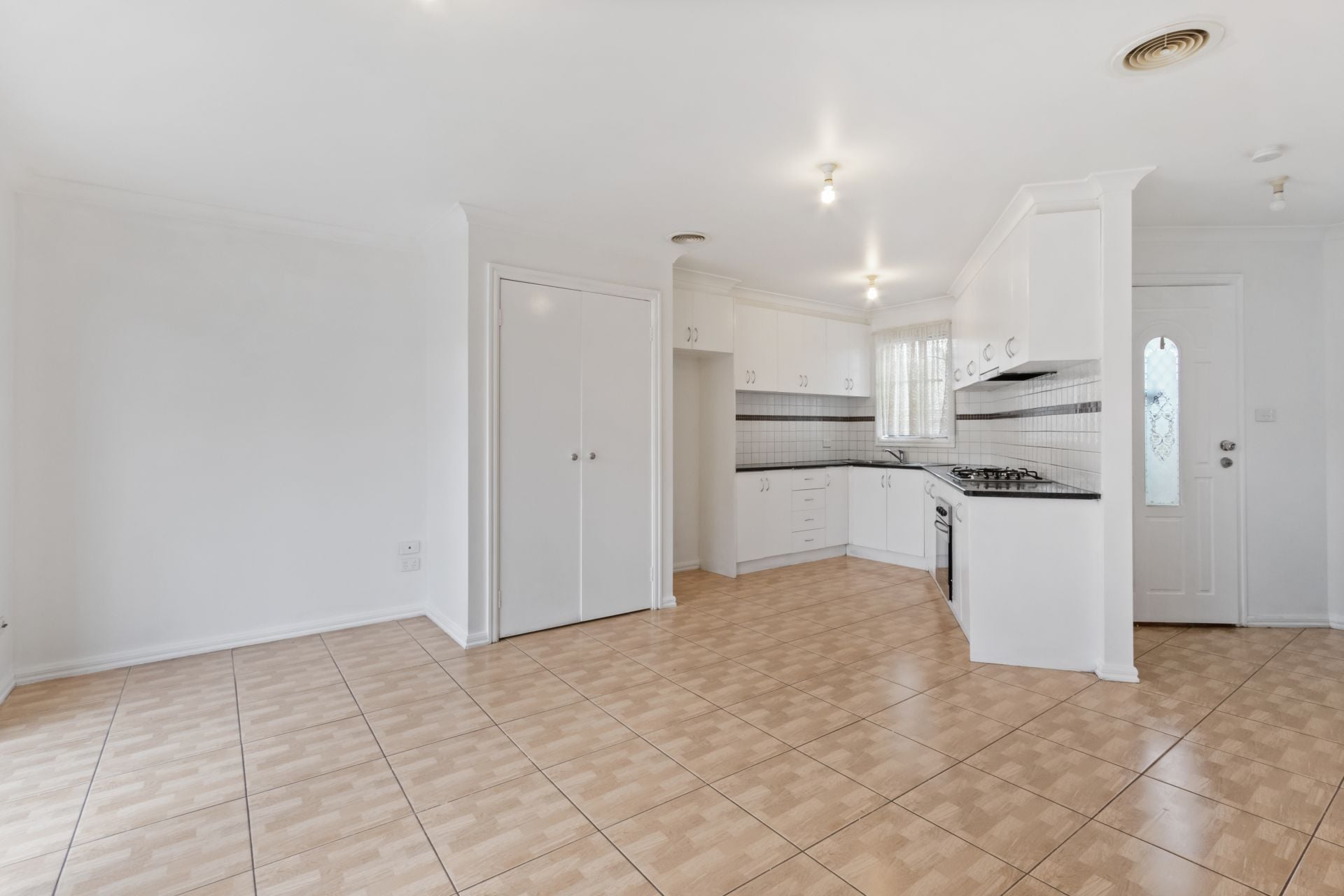 Neat & Tidy Townhouse