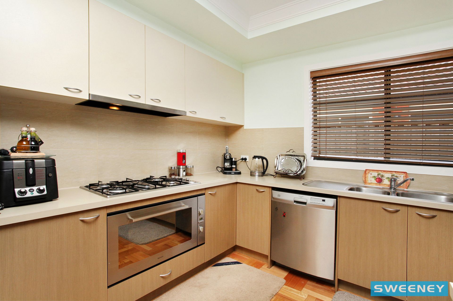 14 Illawarra Circuit, Taylors Hill - Thumbnail 5