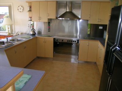 4
 
 
 
  
 
 
 3
 
 
 
  
 
 
 2
 
 
 
 
 
 
 
 174 Upper George Street, DEVONPORT TAS 7310, Devonport - Thumbnail 5