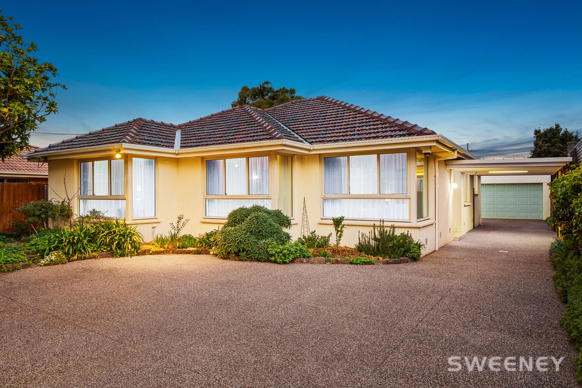 30 Myrtle Grove, Altona - Thumbnail 2