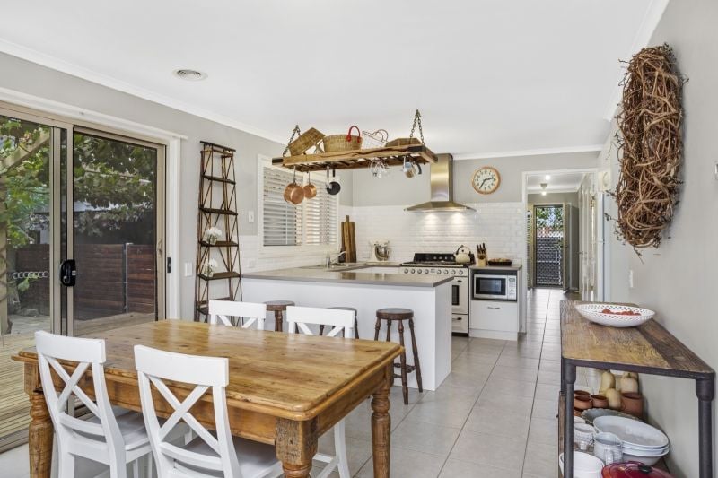 17 Milborne Drive Ocean Grove VIC, Ocean Grove - Thumbnail 6