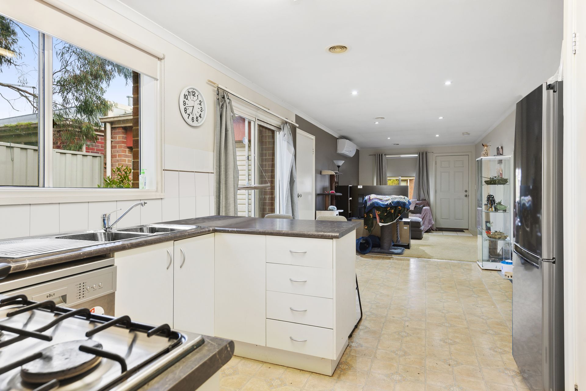 8 Cluden Gardens Sebastopol VIC, Sebastopol - Thumbnail 6
