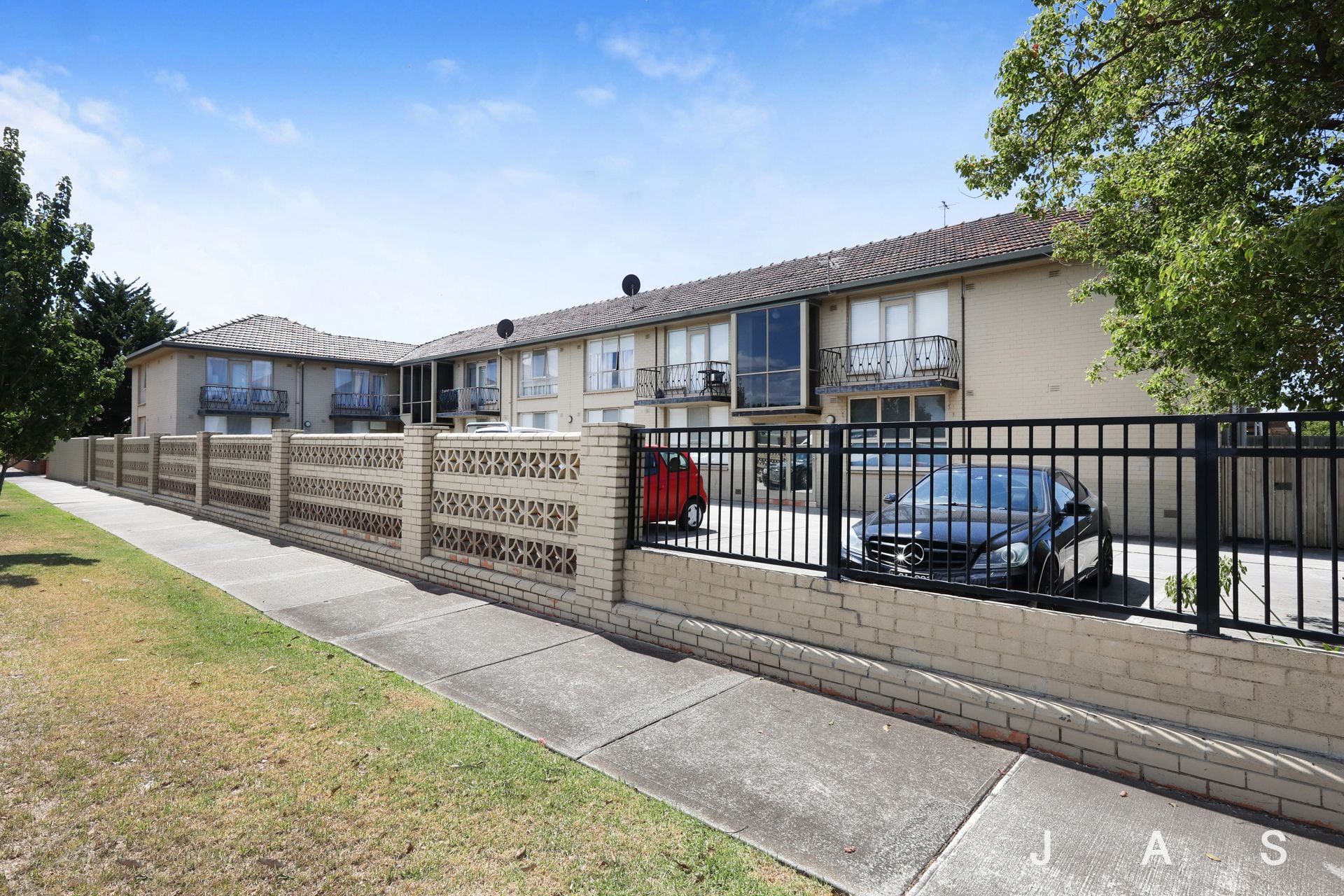 2/420 Blackshaws Road Altona North VIC, Altona North - Thumbnail 2