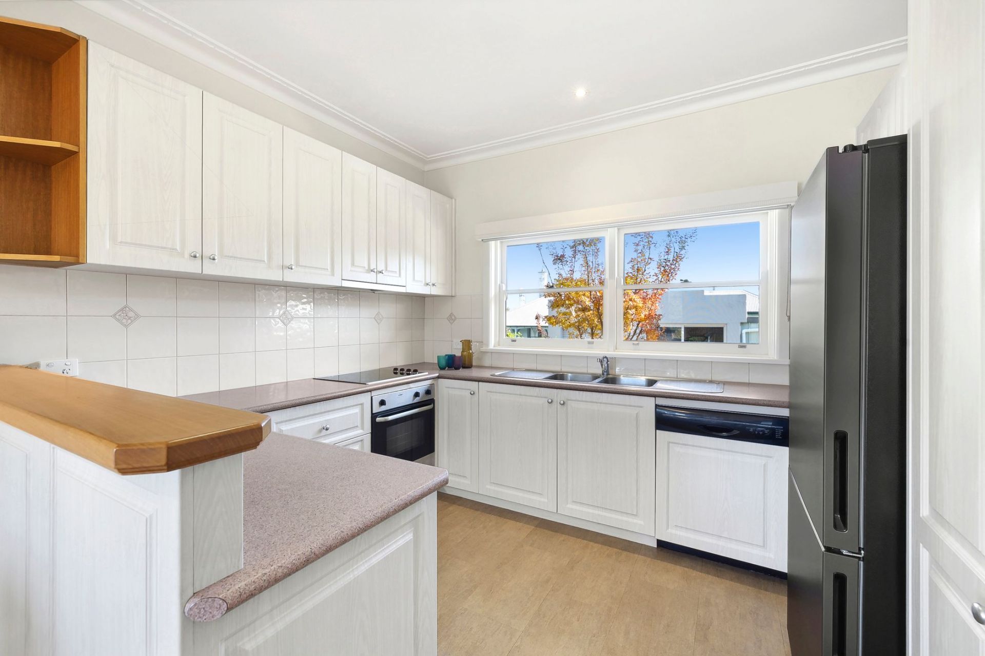 403 Armstrong Street North, Soldiers Hill, Soldiers Hill - Thumbnail 7