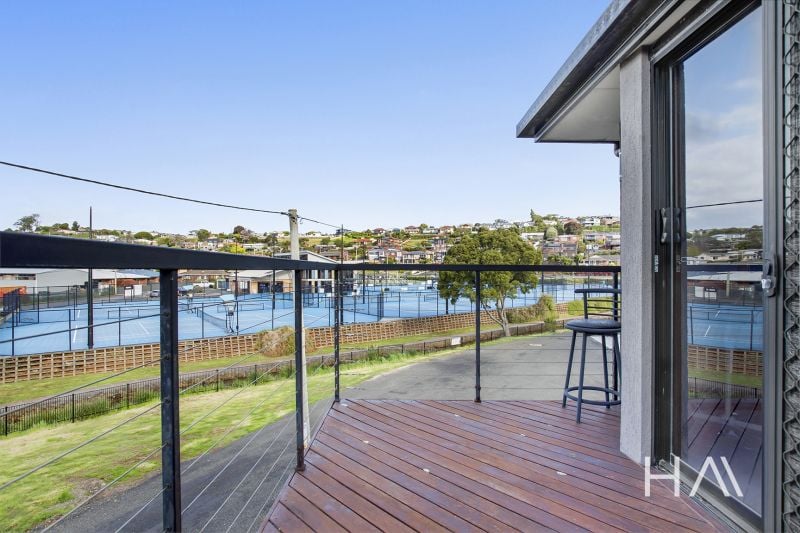 2/69 West Park Grove, Park Grove Harrison Agents