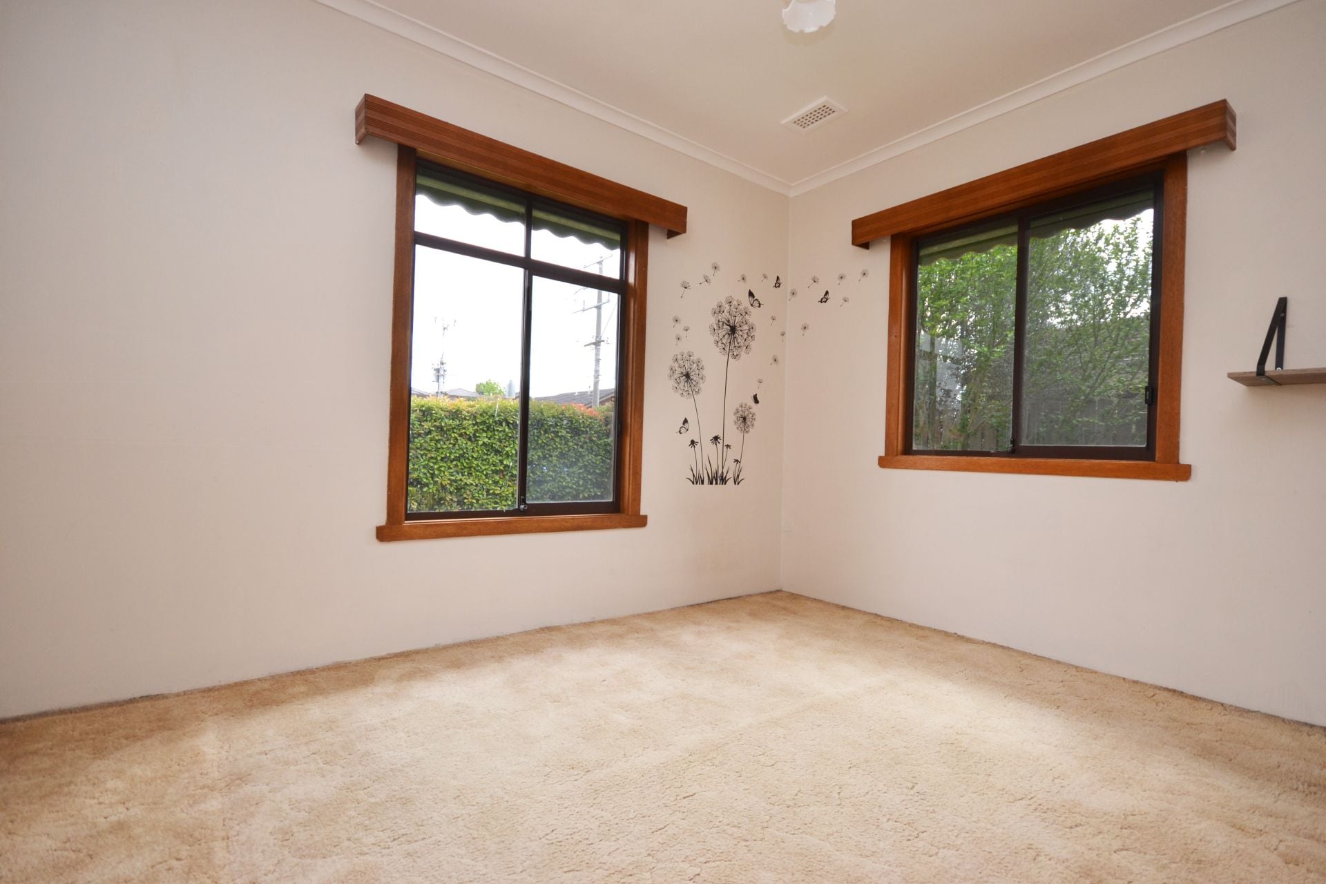 THREE BEDROOM IN GREAT LOCATION