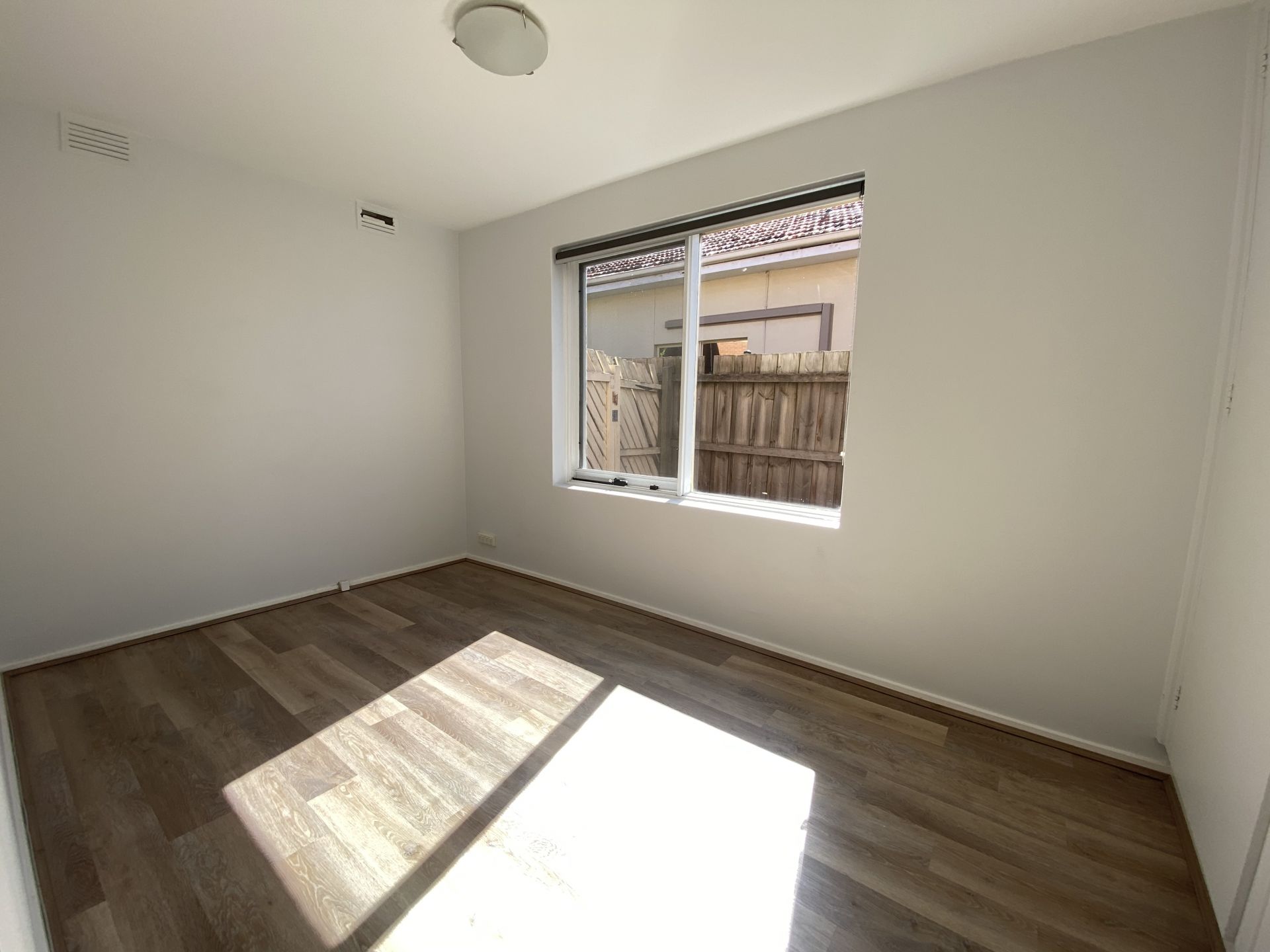 Refurbished Apartment With a Private Courtyard!