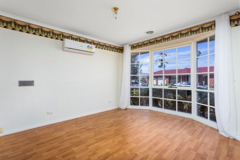 32 Scherman Drive, Altona Meadows - Thumbnail 6