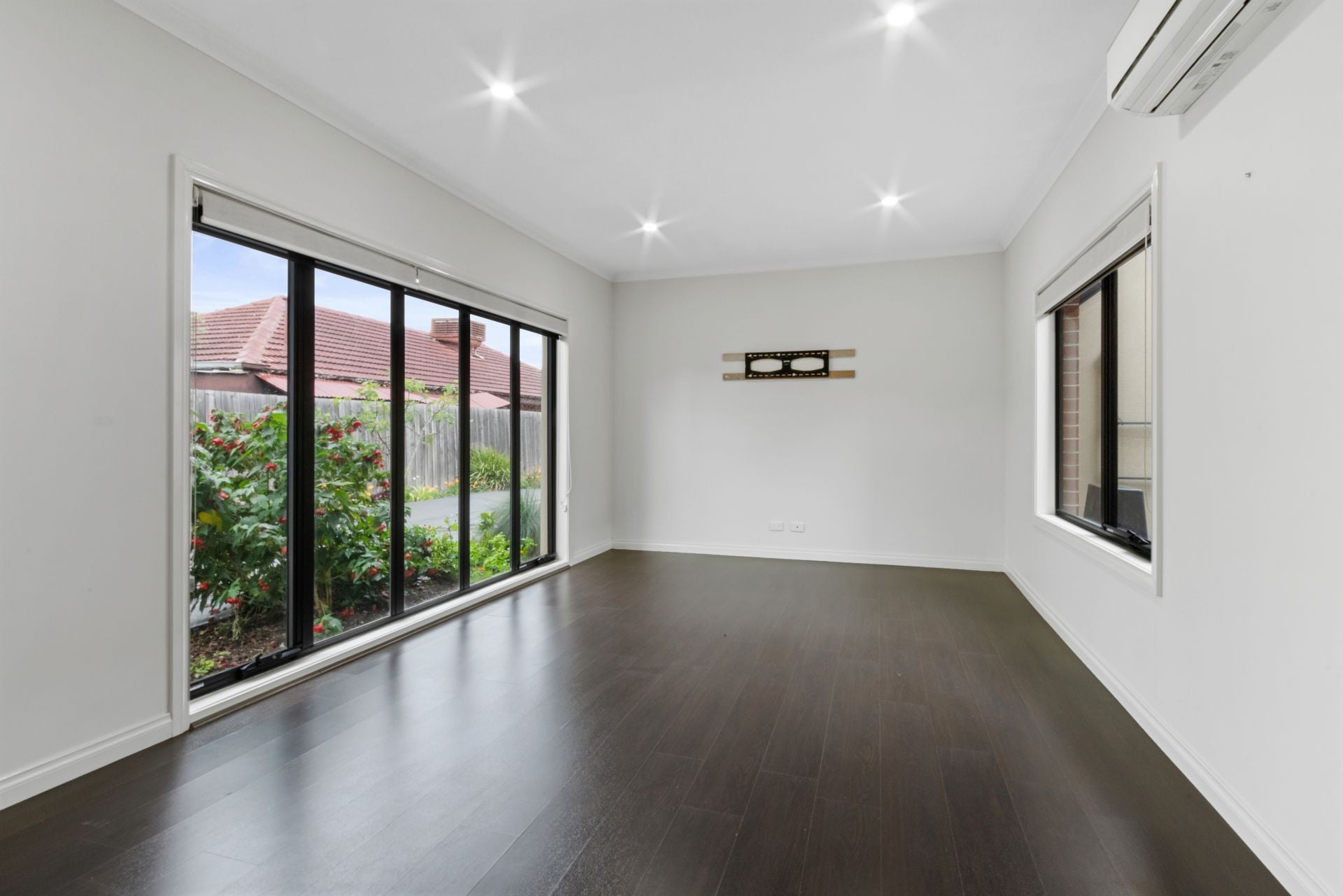 Modern 3-Bedroom Townhouse for Rent in Reservoir!