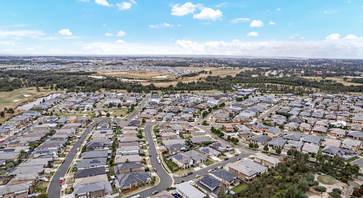 Colebee 6 Dogwood Street