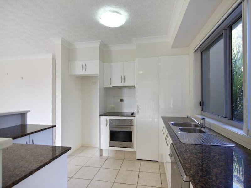 7/50 Miles Street COOLANGATTA QLD, Coolangatta - Thumbnail 8
