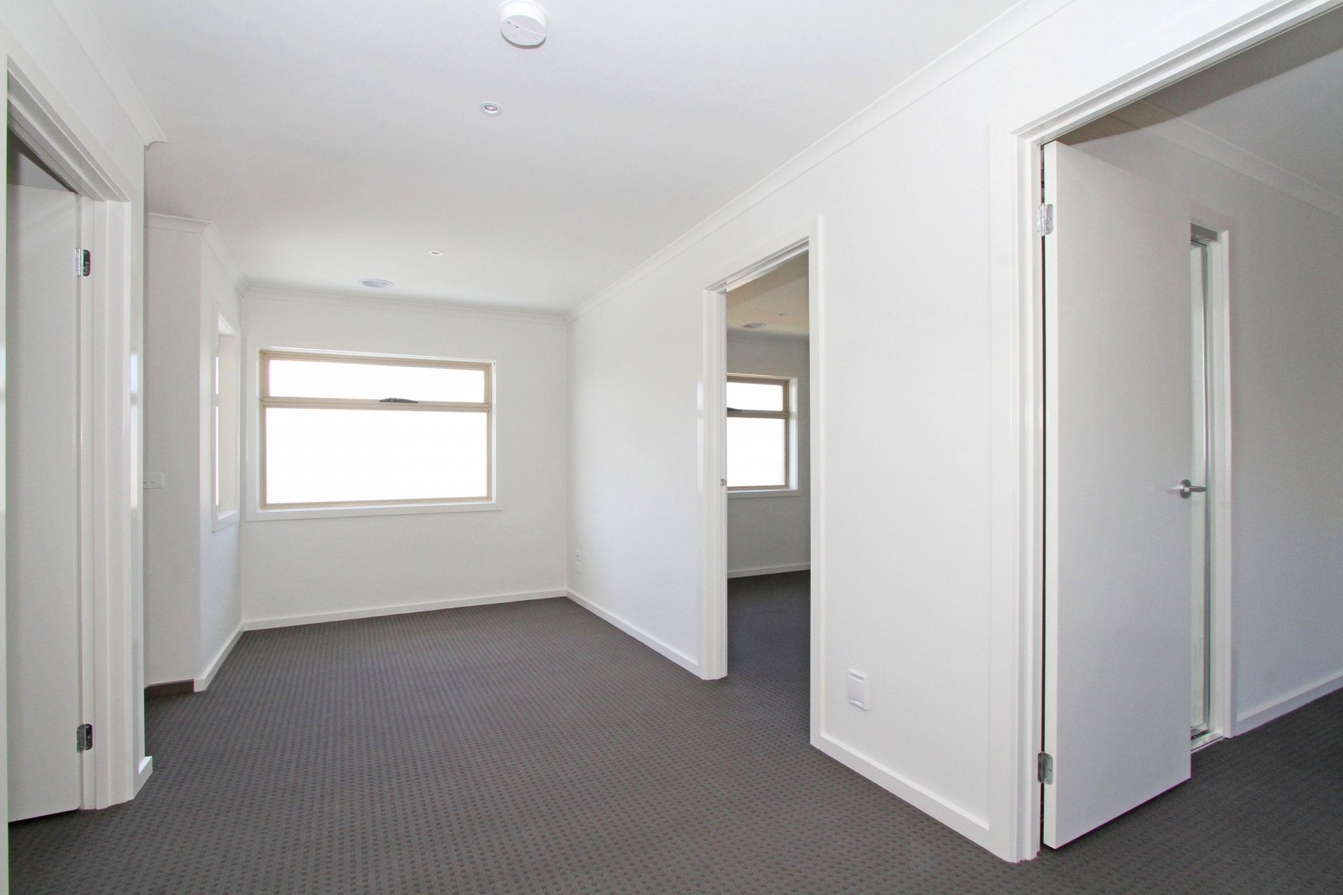 Stylish and Contemporary, Executive Living. Only 11kms From the City.