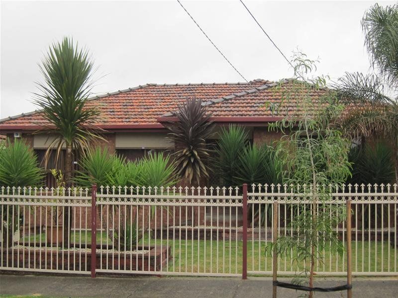 78 Grand Parade, Epping