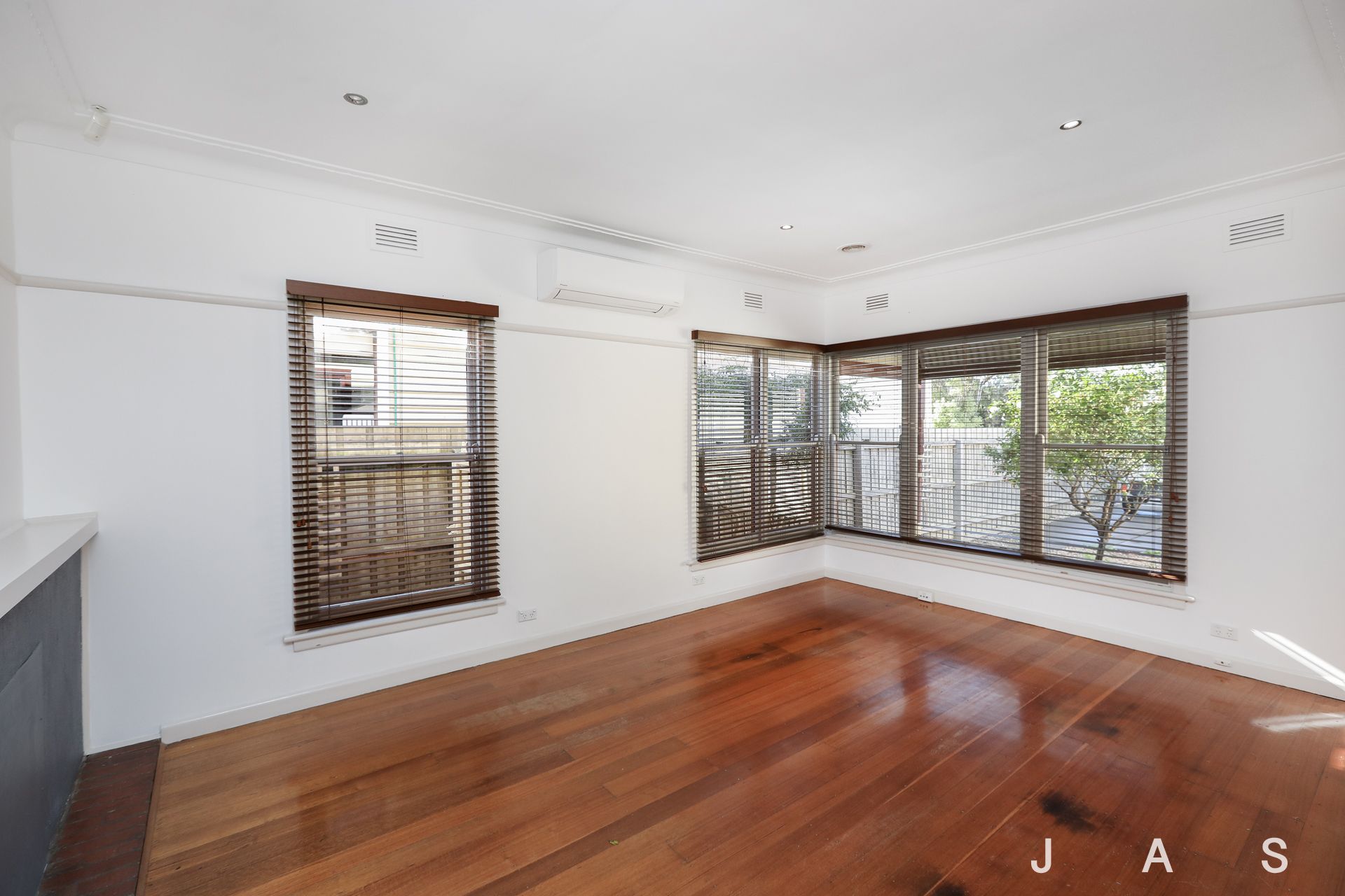 25 Carmen Street Newport VIC, Newport - Thumbnail 5