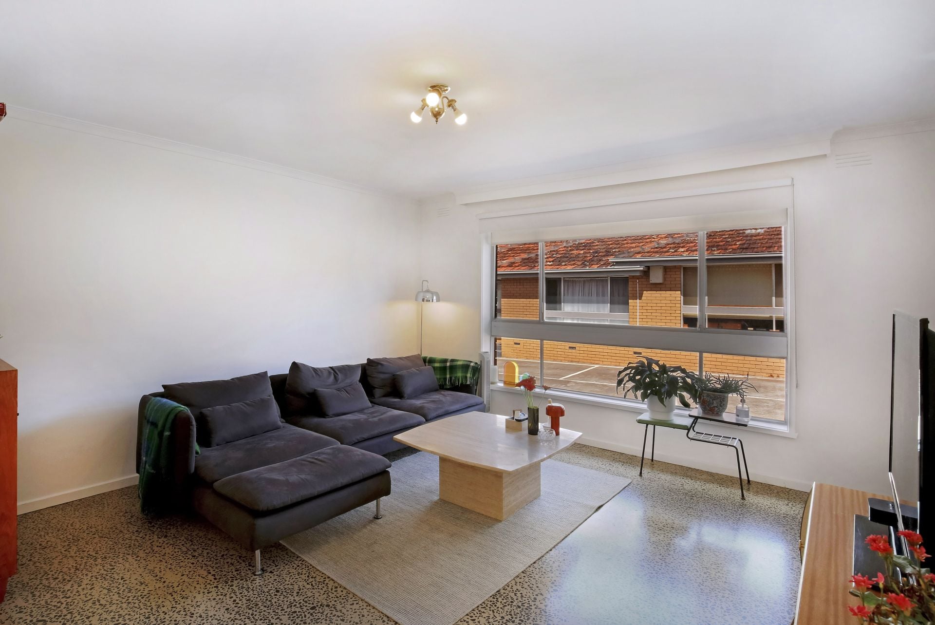 6 Month's lease, Modern Villa - Walk to High Street