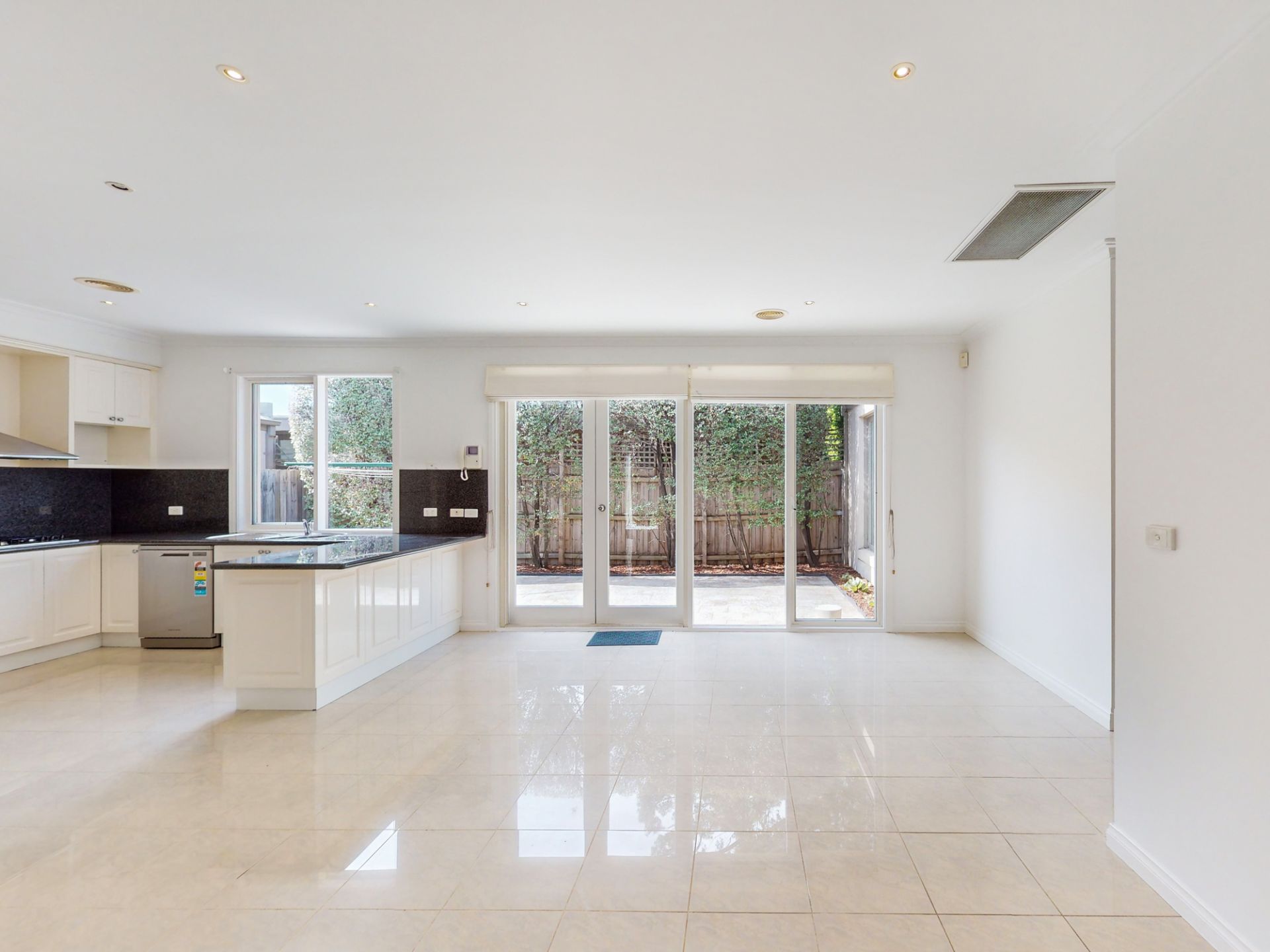 3/4 Tennyson Avenue, Caulfield North - Thumbnail 4