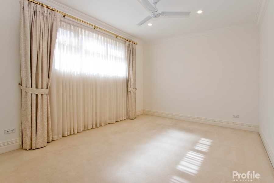 1/7 Charra Street Hyde Park 5061
